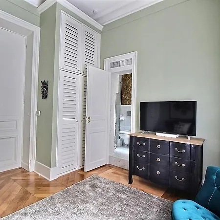 Apartment Relais Breteuil Paris