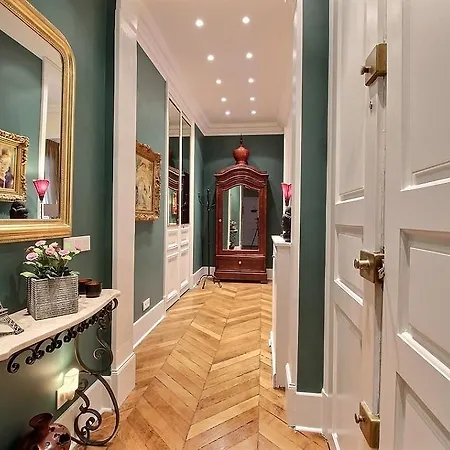 Relais Breteuil Apartment