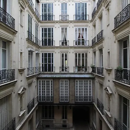 Relais Breteuil Paris