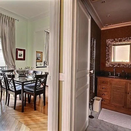 Relais Breteuil Paris